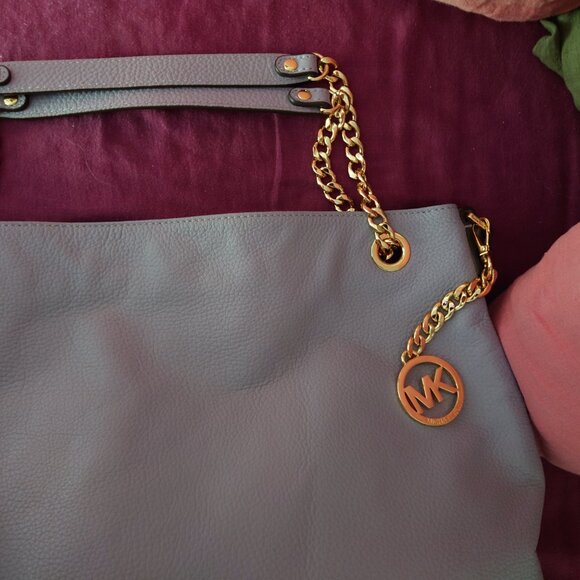 Michael Kors Lilac Jet Set Bag - Picture 10 of 16